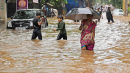 Более 500 человек эвакуировали в Индии из-за сильного ливня