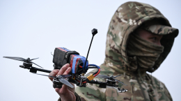 FPV-дроны в действии: операторы беспилотников помогают наступлению бойцов России