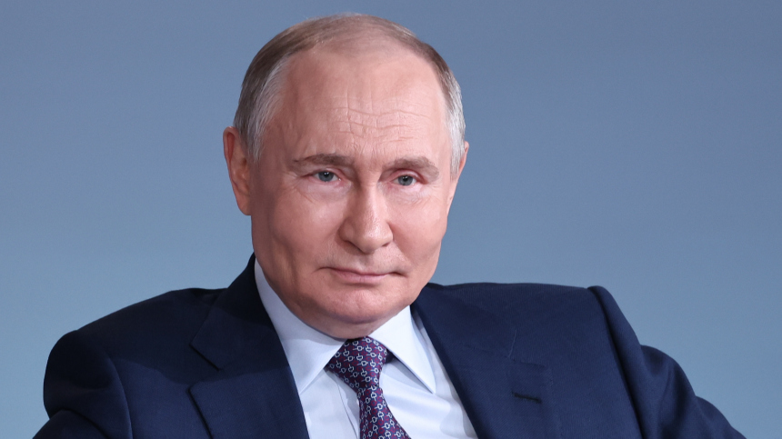 Путин заявил о приоритете мнения жителей в переименовании Волгограда в Сталинград