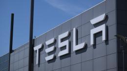 В Tesla ищут замену Илону Маску