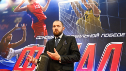 «Иногда на языке 18+»: Денис Шведов сравнил режиссеров и тренеров