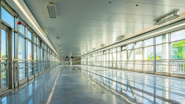 Собянин: 140-метровый пешеходной мост связал две станции метро «Текстильщики»