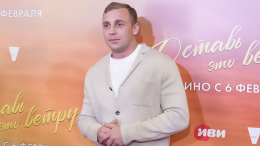 «Метит в генералы»: Саша Стоун хочет удариться в политику и стать президентом