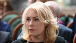 «Папа снится»: Мария Шукшина со слезами на глазах вспомнила об отце