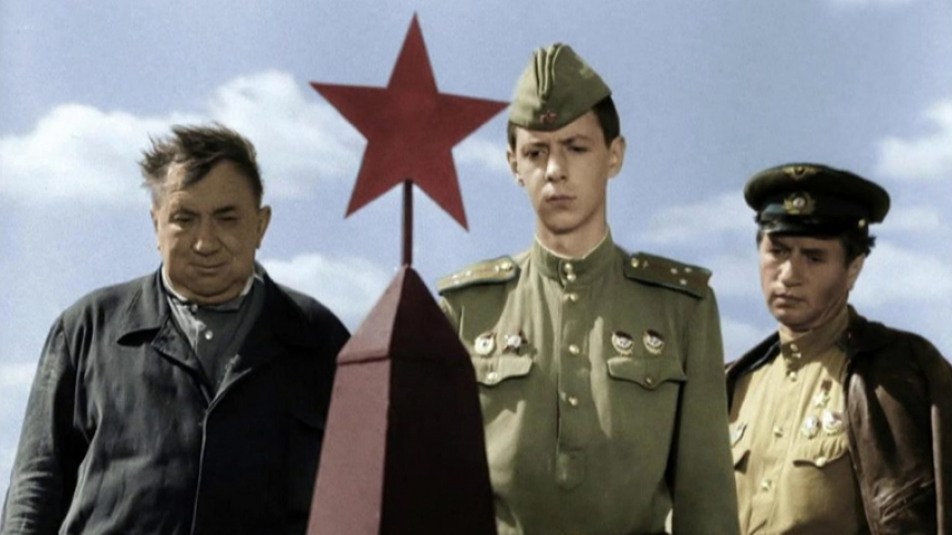 Самолеты красили гуашью: как снимали «В бой идут одни „старики“» Леонида Быкова Самолеты красили гуашью: как снимали «В бой идут одни „старики“» Леонида Быкова