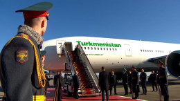 Президент Туркмении прибыл в Москву на празднование 80-летия Победы