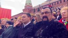 На Парад Победы на Красную площадь прибыли Кустурица, Сигал и Машков