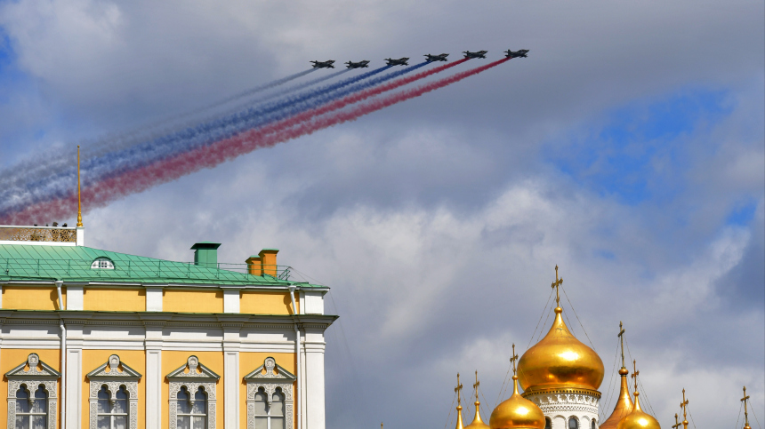 + «Переполняют чувства гордости!» — реакция звезд на Парад Победы в Москве + «Переполняют чувства гордости!» — реакция звезд на Парад Победы в Москве