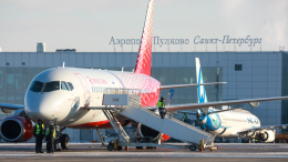 Пассажиров Пулково предупредили о задержках рейсов и отсутствии еды