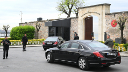 Делегации Турции, США и Украины прибыли на место проведения встречи в Стамбуле