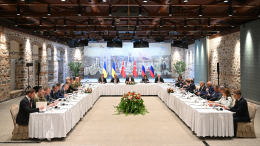 После обмена планами прекращения огня РФ и Украина продолжат переговоры