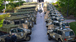 «Чтобы одерживали победы»: ЛДПР передала бойцам ВС РФ вездеходы и военную технику