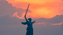 Тело мужчины нашли в голове монумента «Родина-мать» в Волгограде