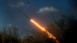 Российские «Ураганы» уничтожают позиции ВСУ. Лучшее видео из зоны СВО