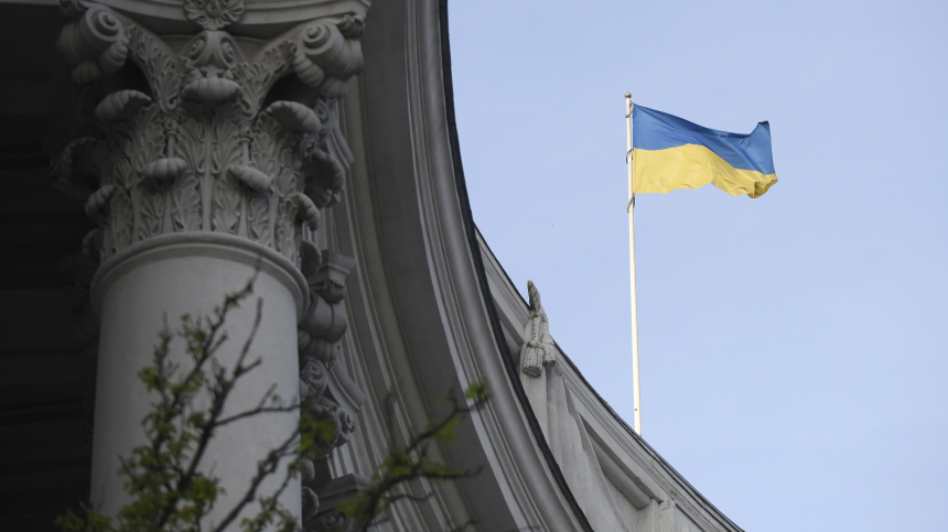 Лавров: Запад всячески подстрекает Украину к продолжению конфликта с РФ