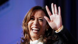 «Полная катастрофа»: сын Трампа высмеял Харрис после ее выступления