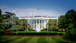 В США неизвестный выдавал себя за главу аппарата Белого дома