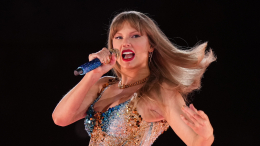 Певица Тейлор Свифт выкупила права на первые шесть своих альбомов