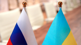 А чего не на японском? Киев передал Москве меморандум на украинском и английском языках