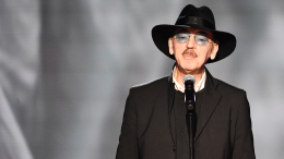 «Прекрасная новость»: Михаил Боярский впервые выйдет на сцену после травмы