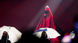 Мари Краймбрери впервые после рождения ребенка выступит на премии МУЗ-ТВ