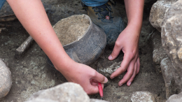 Руины средневекового города обнаружили на юге Казахстана