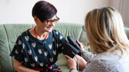 Мэр Москвы: Социальную помощь на дому получают около 90 тысяч горожан