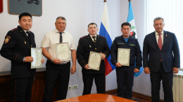 В Иркутской области наградили полицейских, сбивавших камнями украинские дроны