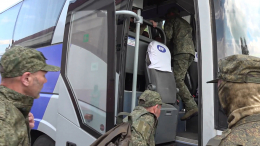 Группа российских военнослужащих вернулась из плена ВСУ в рамках обмена