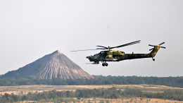 Вертолет Ми-28НМ ударил по расчету беспилотников ВСУ. Лучшее видео из зоны СВО