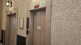 Лифт с женщиной и ребенком сорвался с 21-го этажа в Петербурге
