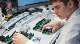 На кого учиться? Самые востребованные профессии России в 2025 году