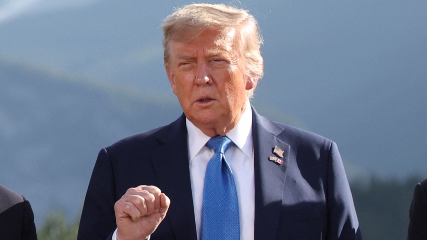 Трамп допустил удары США по ядерным объектам в Иране