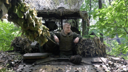 Помеха для дронов: ВС РФ начали защищать танки с помощью «дредов»