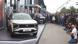 «Современный, брутальный, комфортный»: глава АвтоВАЗа о кроссовере Lada Azimut