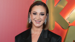 Бузова с оголенными ягодицами предложила всем «выключить мозг» на афтерпати ПМЭФ