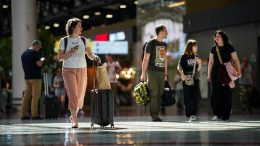 Прерванный полет: туристы более суток не могут улететь в Египет из Пулково