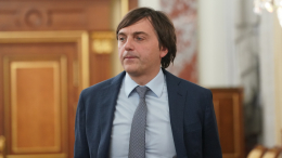 Глава Минпросвещения Кравцов: нужно повышать зарплату учителям