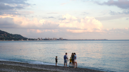 Каждый третий россиянин не хочет работать летом