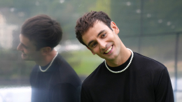 Риналь Мухаметов записал эксклюзивный трек для комедии «Качели»