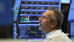 Цены на нефть и газ рухнули после заявления Трампа по Ближнему Востоку