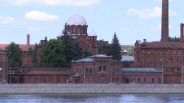 Октагон на месте тюрьмы: в «Крестах» прошли нелегальные кулачные бои