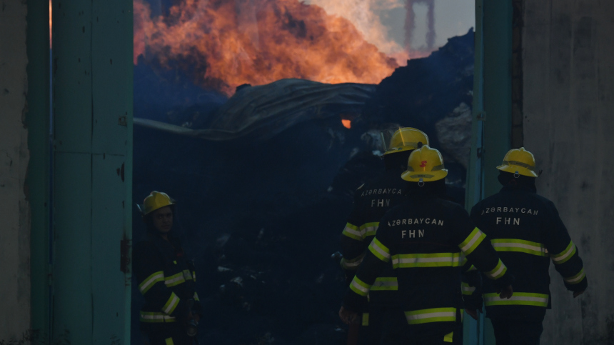 В Баку произошел мощный взрыв на территории киностудии