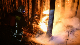 Огонь вплотную подошел к Мостовику: в Забайкалье продолжается борьба с пожарами