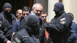 В Армении задержали сторонников разыскиваемого архиепископа Аджапахяна