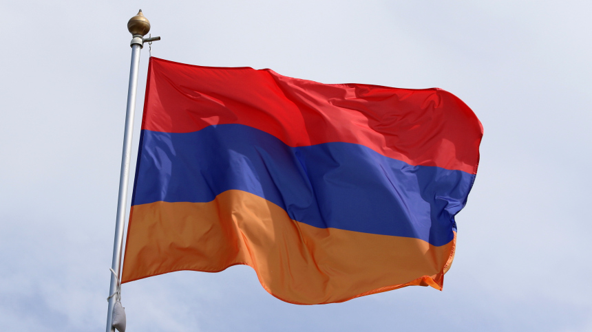 Архиепископ Аджапахян отказался выдвигаться на пост премьер-министра Армении