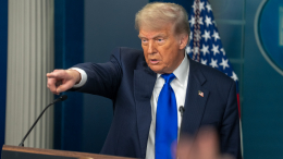 Трамп назвал «упрямым ослом» главу федеральной резервной системы США