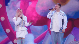 Открывшая «Алые паруса» группа «5Утра» напомнила выпускникам о первой любви