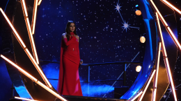 Звездные образы героев Отечества нашли свое отражение в выступлении Зары