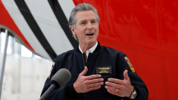 «Хватит лжи»: губернатор Калифорнии подал в суд на Fox News за клевету